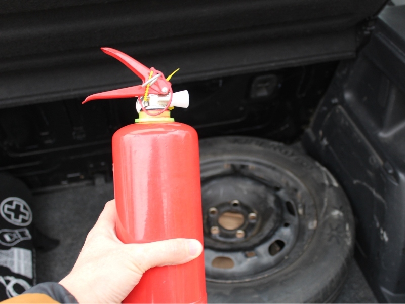 огнетушители и пожарная безопасность в автосалонах и автосервисах