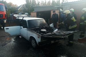 м. Дніпро: рятувальники ліквідували займання в автомобілі