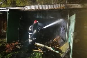 Івано-Франківська область: пожежа комплексу гаражних боксів