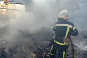 ❗️Івано-Франківська область: вогнеборці ліквідували пожежу на підприємстві в Калуському районі❗️