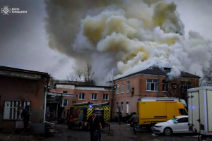 ❗️Київщина: ліквідовано пожежу на підприємстві, є постраждалий❗️Чоловіка  було госпіталізовано❗️