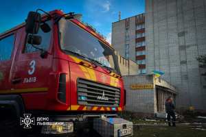 ❗️Львів: рятувальники ліквідували займання в гуртожитку❗️