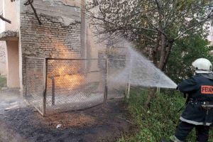 Пожарными ликвидировано возгорание газовой трубы на здании отеля в Одессе