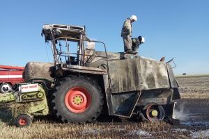 У Харківській області під час роботи загорівся комбайн