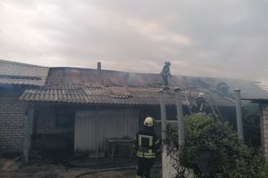У Луганській області горів приватний будинок