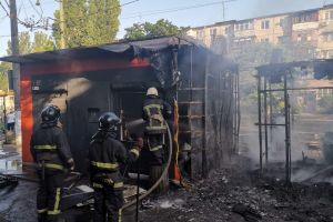 В Одесі згорів торговий павільйон