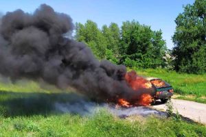 У Полтавській області згорів автомобіль Таврія