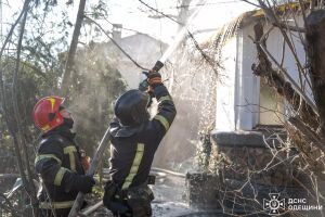 ❗️Одеса: вогнеборці на пожежі врятували 4 людини❗️