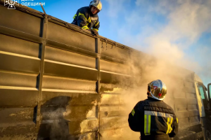 ❗️Одещина: вогнеборці врятували вантажівку з зерном❗️