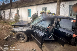 ❗️Одеська область: Рятувальники деблокували жінку з понівеченої автівки❗️