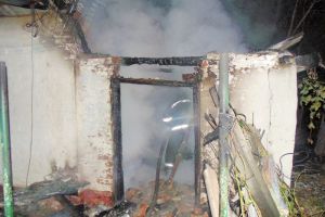 Полтавська область: вогнеборці загасили пожежу в будинку