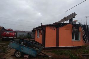 Сумська область: вогнеборці врятували від знищення житловий будинок