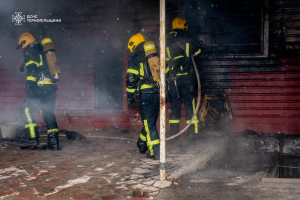 ❗️Тернопіль: ліквідована пожежа на шиномонтажу❗️