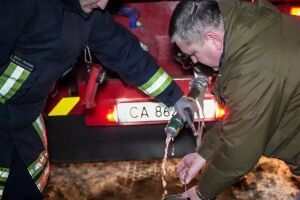 В Одессе спасатели ГСЧС организовали подвоз воды для жителей Фонтанской