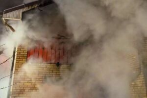 Пожар в пансионате под Киевом: спасатели эвакуировали троих пожилых людей