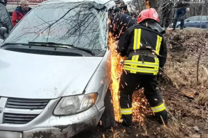 ❗️Рятувальники Вінниччини допомогли водієві після ДТП❗️