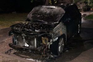 Пожежники ліквідували загоряння у позашляховику в Дніпропетровській області